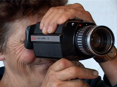 Colette Vibert-Guigue caméra au poing (2006)